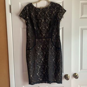 Lace detail dress!